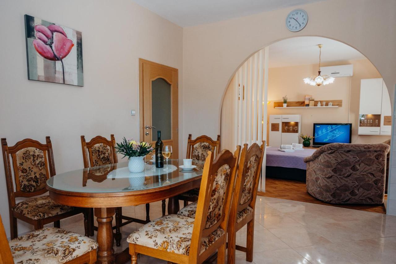 Apartman Neli Vir Exteriör bild